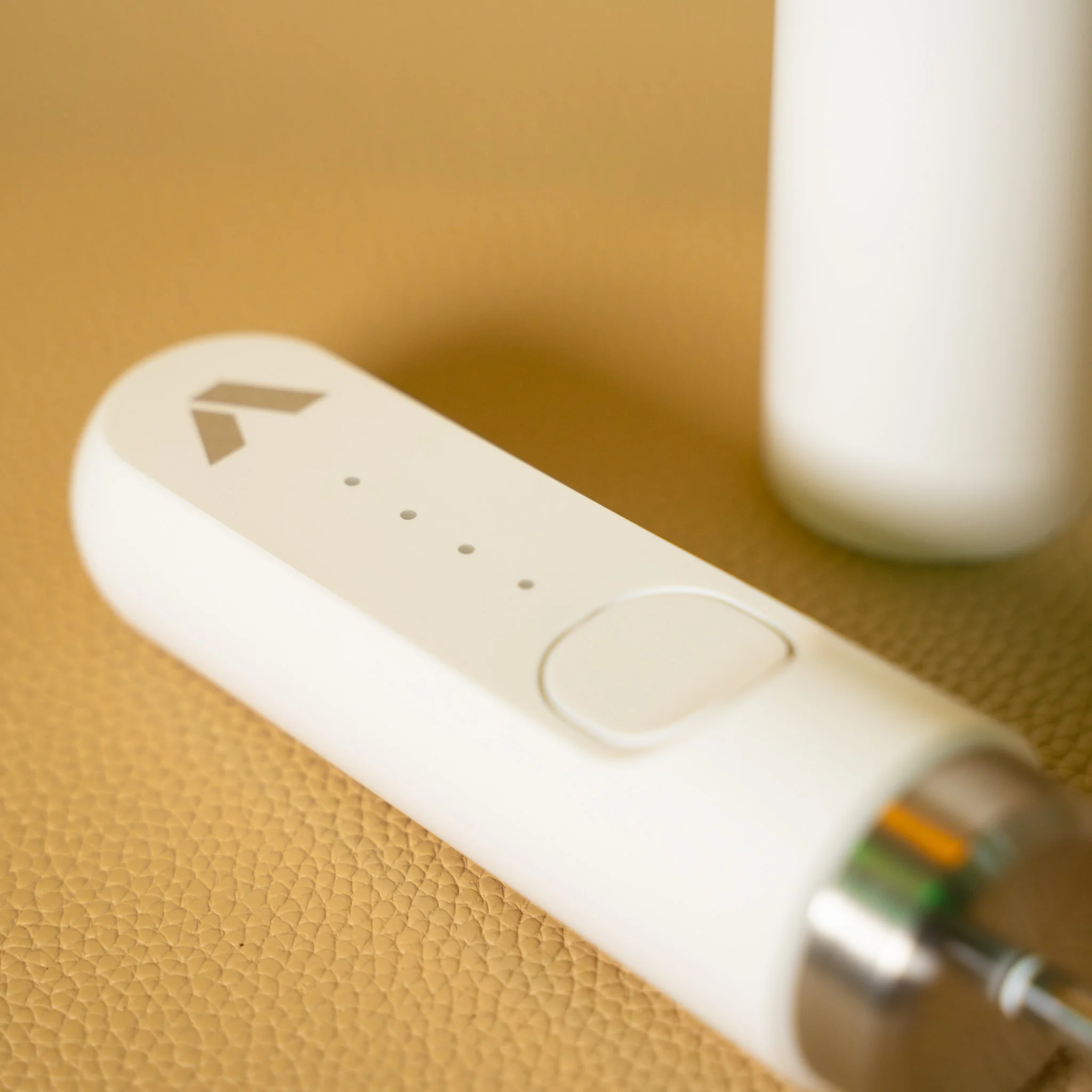 LIMITED EDITION White Nanofoamer Lithium by Subminimal - Image 8