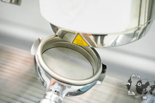 Metal Mesh over Coffee Puck for E61 Grouphead Shower Screen (58mm) - Image 3